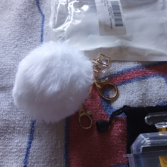 Coco Airpod Pro Cover - Picture 4 of 4